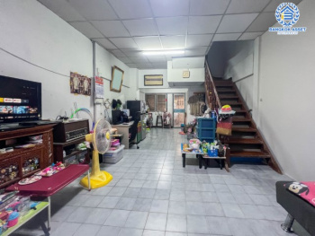 *****ทาวน์เฮ้าส์มือสองกรุงเทพมหานคร ม.เวียงเทพ2 ช่างอากาศอุทิศ เนื้อที่ 20 ตร.ว. ฟังก์ชัน 2 ห้องนอน 2 ห้องน้ำ 1 ที่จอดรถ แถมฟรี! 1 เครื่องปรับอากาศ บนทำเลเพียง 10 นาทีก็ถึงสนามบินดอนเมือง ใกล้รถไฟฟ้าสายสีแดง "สถานีดอนเมือง" และทางด่วน "อุตราภิมุข"